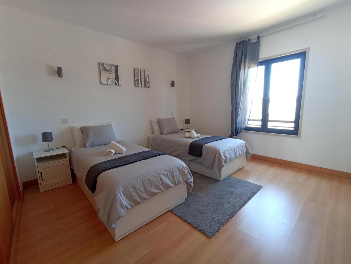 Modern Marina Apartment Lagos Bagian luar foto